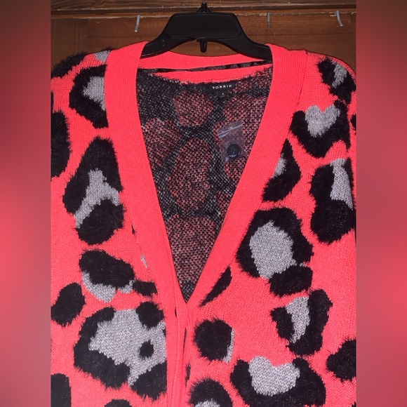 Torrid Leopard Print Sweater - Pink and Black Plus Size 4 - Picture 6 of 9